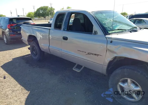 2000 Dodge Dakota Slt/Sport z USA, uszkodzony, nr VIN 1B7GG22X4YS575749